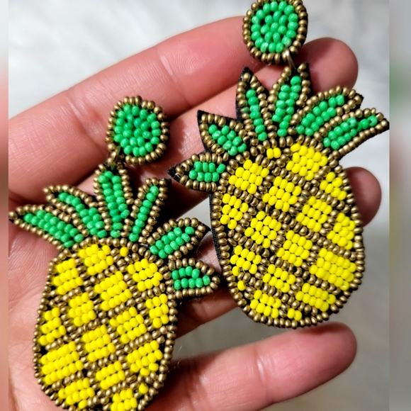 Jewelry - Handmade Beaded Pineapple Earrings
